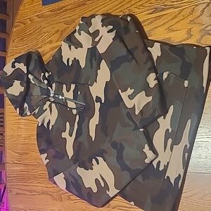 Urban Pipeline Camo Pullover - Size Medium